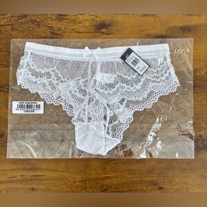 NWT Frederick's of Hollywood Caroline Panty Women's L White Lace Cheeky